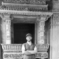 Darshak Bhatt (@darshakwrites) 's Twitter Profile