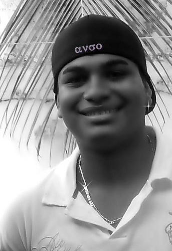 Eu sou trαdicionαl. Sou convεncionαl, αpεsαr dε não sεr normαl
