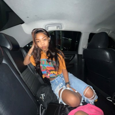 444_juicyy's profile picture. her.