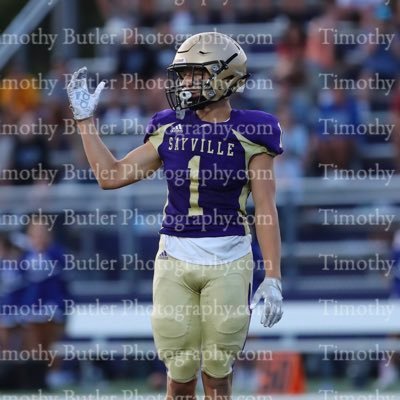 Sayville CO 2024, 4.63 40yd dash, 4.0 GPA WR/CB 6’1 185lbs, email Lukehansen329@icloud.com Phone: 631-365-3331