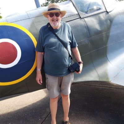 PaulLyo49362655's profile picture. Tired old fat man