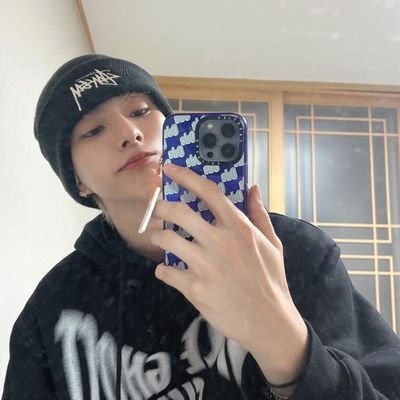 Shinnnnruru's profile picture. xdinary Heroes /villian forever🎸💜