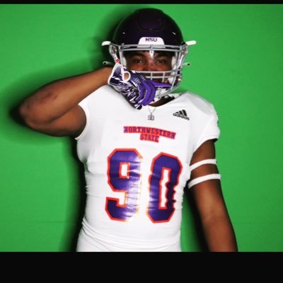 6,2 260• @NSUDemonsFB Defensive End