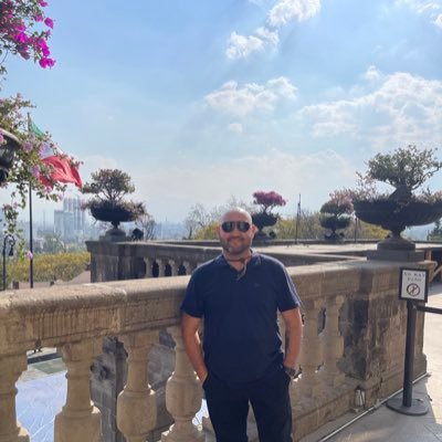 MonteroRafa1806's profile picture. Odontólogo de profesión, lector por convicción, amante de mi familia de corazón!!!