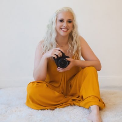 abbypfaffphoto's profile picture. LGBTQ+ 🏳️‍🌈 Fort Worth, TX📍                                   ☟ inquire on my website ☟