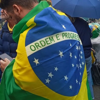 Democracia 
Liberdade
Respeito a Constituição 
Lugar de b a n d i d o é na cadeia. 🇧🇷🇦🇷