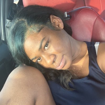 yjaandra1's profile picture. 