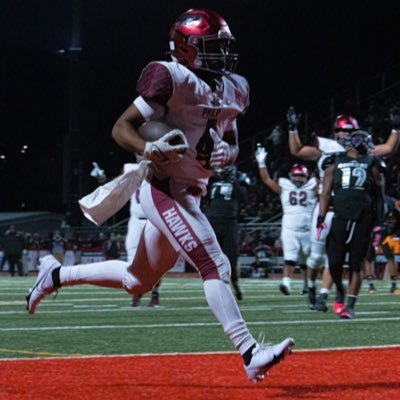 St Joe’s Prep HS| Class of 24 RB| 5’9 185lbs| 3.0GPA HC: @T_Roken OC: @Coach_Sug RB Coach: @Swiftfit215 proud member 500lb Squat Club|40 time 4.51| 484-954-0408