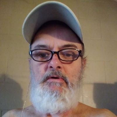 Saved by the blood of Jesus Christ... US ARMY Vet. Divorced, father of five grown child. beauty is skin deep but ugly is too the bone #attitudeiseverything