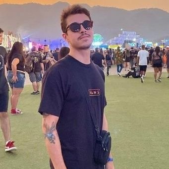 raphapz's profile picture. 