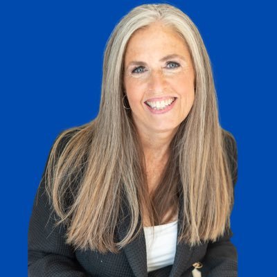 🏡Realtor Long Island NY Lic.Real Estate Salesperson 🌟Signature Premier Properties 94 W. Main St. Bay Shore NY (631) 255-3878 M (631) 647-4880.
