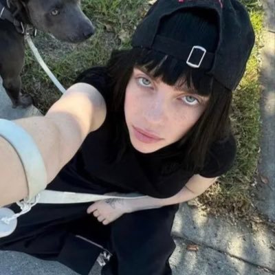 blxcktears's profile picture. ★ for blackpink and billie eilish !