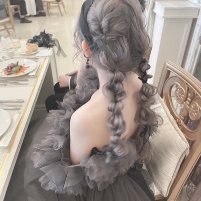 ハエルゥ も ロセフェル も ♡天使です。 ユニチャエル(松本梨香さん) ユニエル(リンダ秋美さん) は 先輩です。 ミハエル様(坊ちゃん 杉田智和 ※マネージャーの写真です。)の付き 😈👿フィルフィメント(田中 文教大女子/ 京大) アリスは天使です。