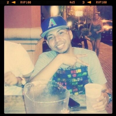 Nestor Mejia (NesseN305) Twitter