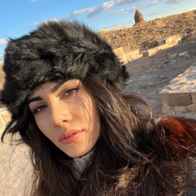 AysuCagislar's profile picture. CS