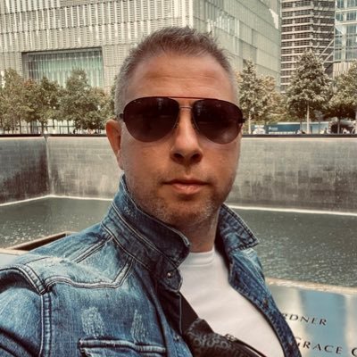 🚀Cloud Architect & DevOps Expert. Steering digital transformations, mastering AWS, & democratizing software dev with AI🤖. Let's innovate together!