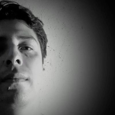 AdnLandevsky's profile picture. Compositor, director de orquesta, escritor y docente. PUMA de corazón y aficionado a la astronomía. Si aquí encuentras post políticos, eso está por cambiar.