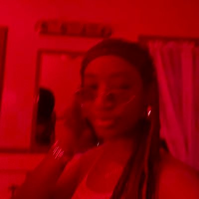 briaadams_'s profile picture. media & music lover