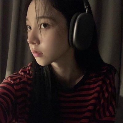 nmeiarnul's profile picture. mei : flowers