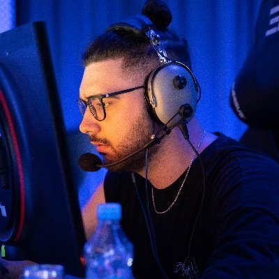F/A Valorant Coach
more active on ig: @_wombo
https://t.co/kPYD4Q2EU3