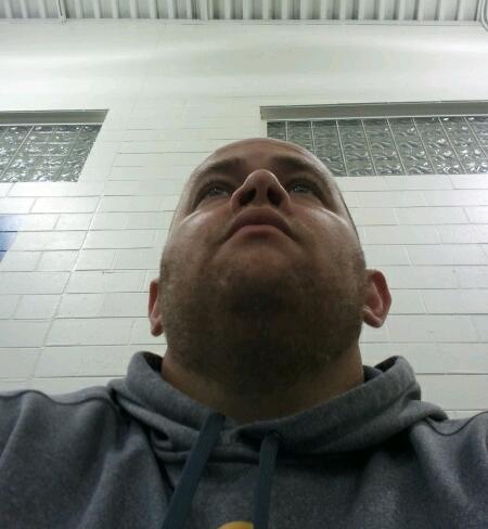 T_Reed20's profile picture. Husband and Father -- South Charleston High School/WVU Grad -- Living the Motown Life!