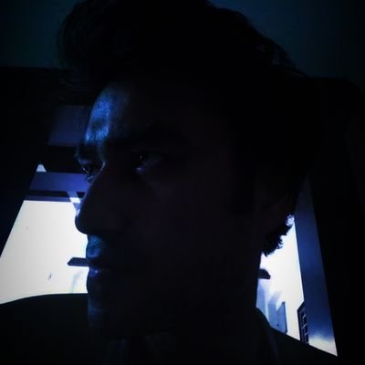 Eklavyawithpen's profile picture. एकलव्य पूछता है आज द्रोण से।
कवि