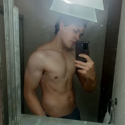 🇲🇽🩺💊💉♈ 28🧘🏻🤸🏻✌🏻
Tengo todos los defectos del mundo pero busco mejorar...
Algún día el más grande