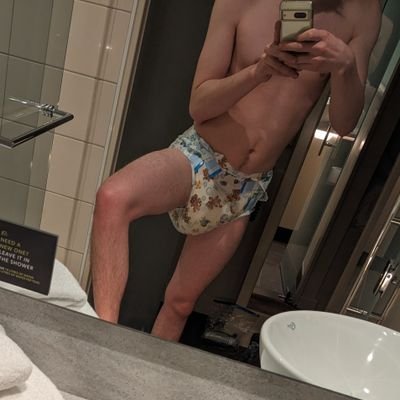 (18+!!) / 21 / bi / ABDL / Chastity