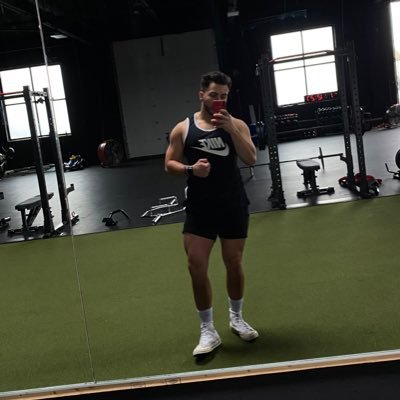 Dad / Degenerate / Personal Trainer @gainsbydrew on all platforms