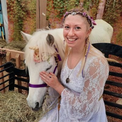 Looking for a unicorn! 🦄

Award-winning writer. 🏆✍🏻

Author of THE CONTROL on Mythrill. #SerialFiction 🧬

Follow my writing journey at my blog.