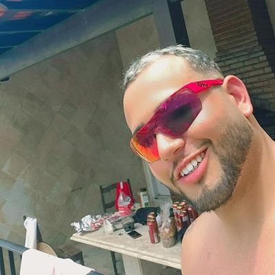 jrloiolaa's profile picture. ...