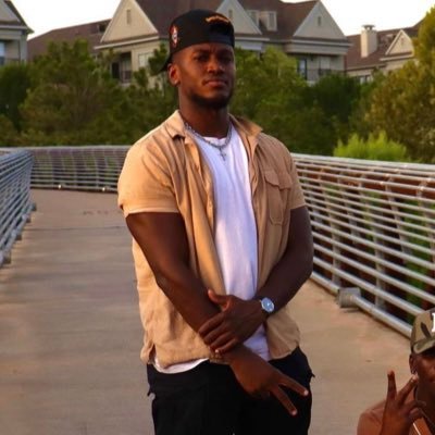 Chicago Bred 🏙️ | Corporate Attorney ⚖️ | Davidson College Grad 🏀🎓 | Nupe ♦️