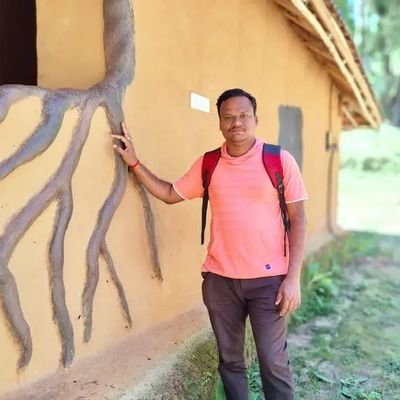 #Engineer
#Started Learning Digital Marketing and Trading.
#Known is a Drop, Unknown is an Ocean.
#இருக்கும் வரை அன்னதானம், இறந்த பிறகு கண்தானம்.