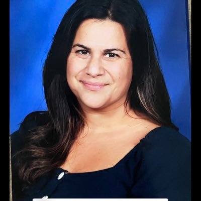 Mrs_Lombardo23's profile picture. TA @ MWES 📚✏️