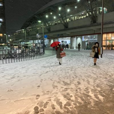 主に高校生の頃から詩を書いています。大学では、文学部には行かないつもりが行っていました。最近は、写真をスマホで撮るのが趣味になっています。魚はヤマメ、鳥はカワセミ、そして猫が好きです。2023年5月31日機種変更した後、本人確認が出来ず現在戻れない、、、6/3復帰。 TwitterからＸへ、移行出来ず。8/21移行！