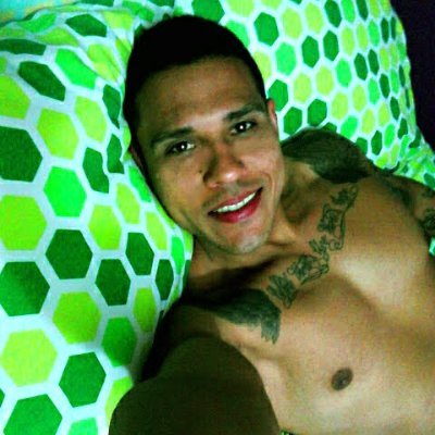 jorberacasa's profile picture. Publicista/Diseñador Gráfico/ Me gusta hacer ejercicio, practicar step, amante de la playa y del béisbol. Orgulloso de ser VENEZOLANO.