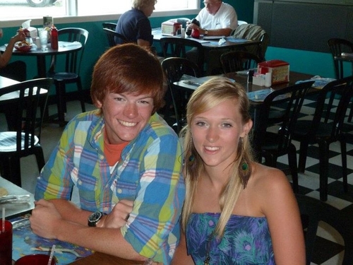 kaitlynstone29's profile picture. 