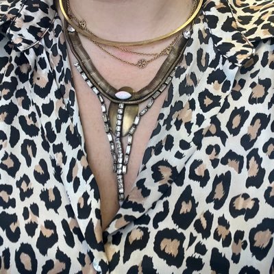 QuickLSK's profile picture. Gradatim Ferociter