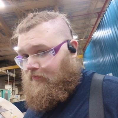 809_biggie's profile picture. guitarist