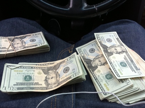 rosemo700's profile picture. I use 2 buy 0's now I cop tha whole thangn an I knock out thegame lmpao