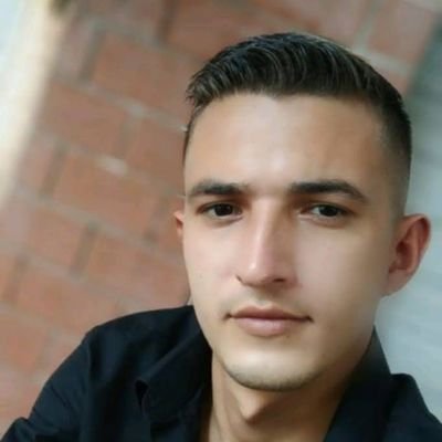 Jesus20Fajardo's profile picture. ⚽ | 🏀 | 🎾 | 🏁| 🎧
Limits like fears are often just an illusion. Jugué en el Abanderado Grandoli en los 90's. Serp i Molot