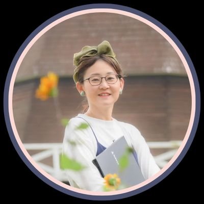 Junjunjunko2525's profile picture. 4男児（中２，中１，小5、年少）のママWEBデザイナー｜元数学教師（メンタル病み3年で退職）｜ワンオペ育児経験｜不登校発達障害児のママ｜努力と運に恵まれ自己受容できメンタル強化｜PTA会長副会長８年目｜夢だったWEBデザイナーとして活動開始｜更なる進化に向けて日々努力中！