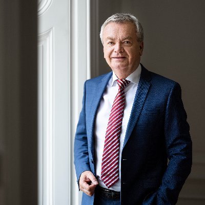 Willkommen auf der offiziellen Twitterseite von Landeshauptmann-Stv. und Landesparteivorsitzenden der SPÖ Steiermark Anton Lang.