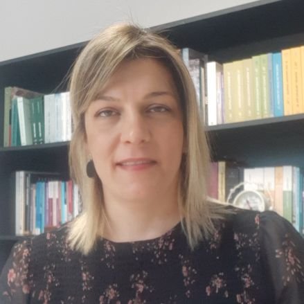 Prof. Dr. Muğla Sıtkı Koçman Üniversitesi &
Sanat Tarihi Bölümü Öğretim Üyesi