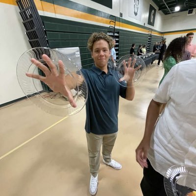 sawyer_c_'s profile picture. i’m broke