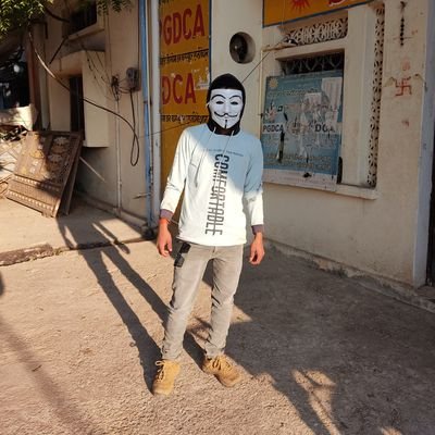 Bada kaam karne ke liye zarurari nahi hai ki tum 100 saal tak jio ek din mai aisa kaam kar jao ki duniya tumhe 100 saal tak yaad rakhe