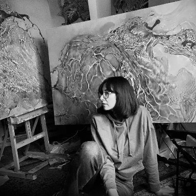 Self-taught visual artist. Exploring water in ways it is not usually seen.
Paintings, photography, NFTs.