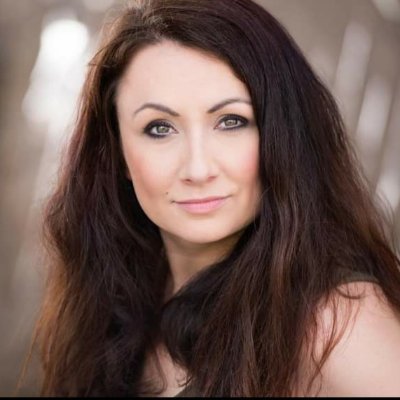 Northerner/Mam/Singer/Entertainer
https://t.co/oJ0HE09Kgw
Rep-Goldmans Management
JUST WANT TO ENTERTAIN PEOPLE
FOLLOW @ironingmam