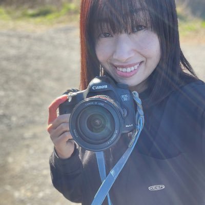 富士山頂の住人。夏の2ヶ月富士山頂上に住み込みで働きながら写真を撮ったり、頂上の情報発信や安全啓発しています。 富士山勤務16年目。富士山の写真や講演等の仕事をしています。 撮影/イベント運営/SUPインストラクター