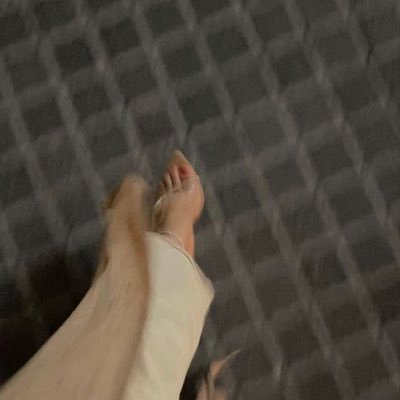 rri12_12's profile picture. 